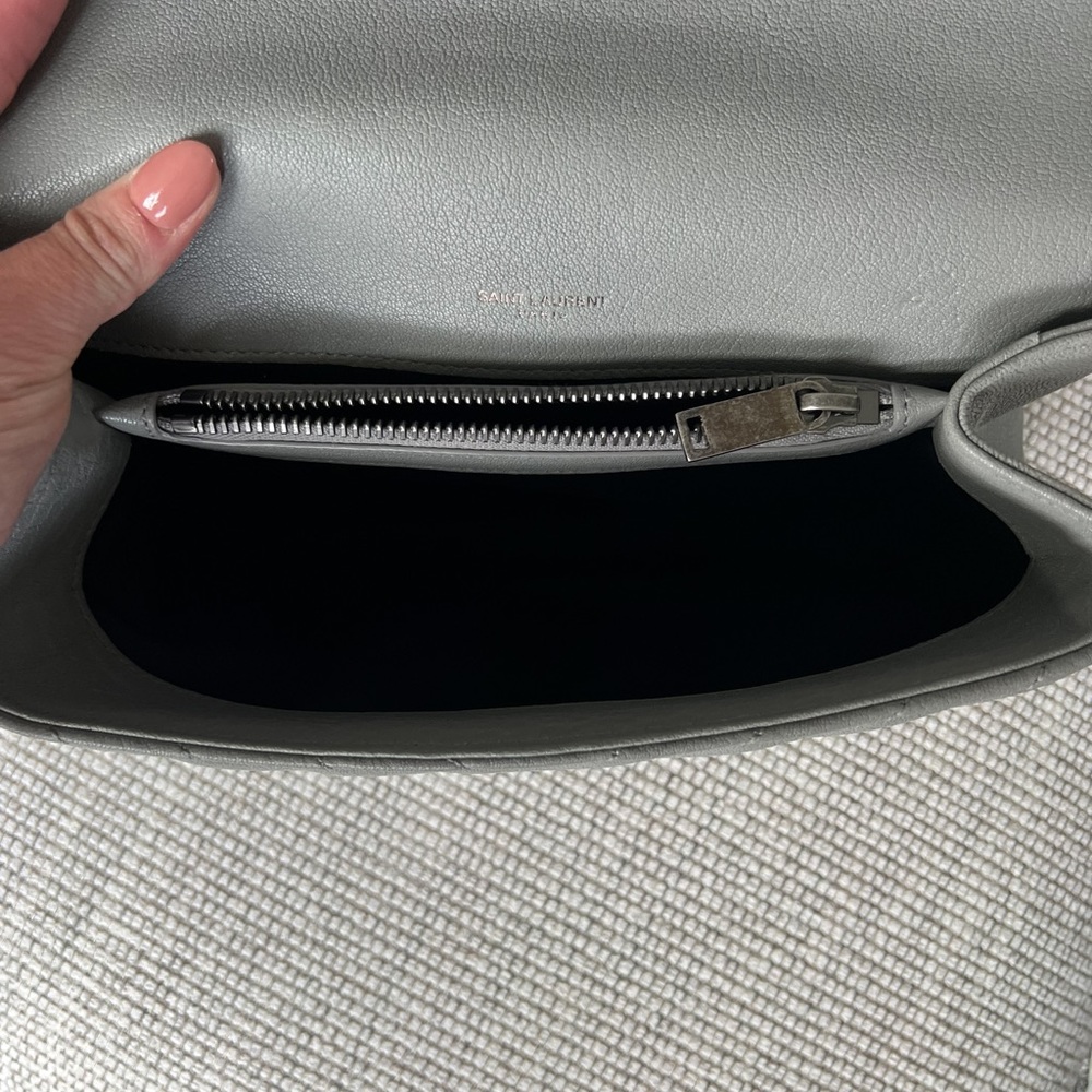 YSL Saint Laurent Medium College Chain Bag in Stone Gray - Picture 5 of 10